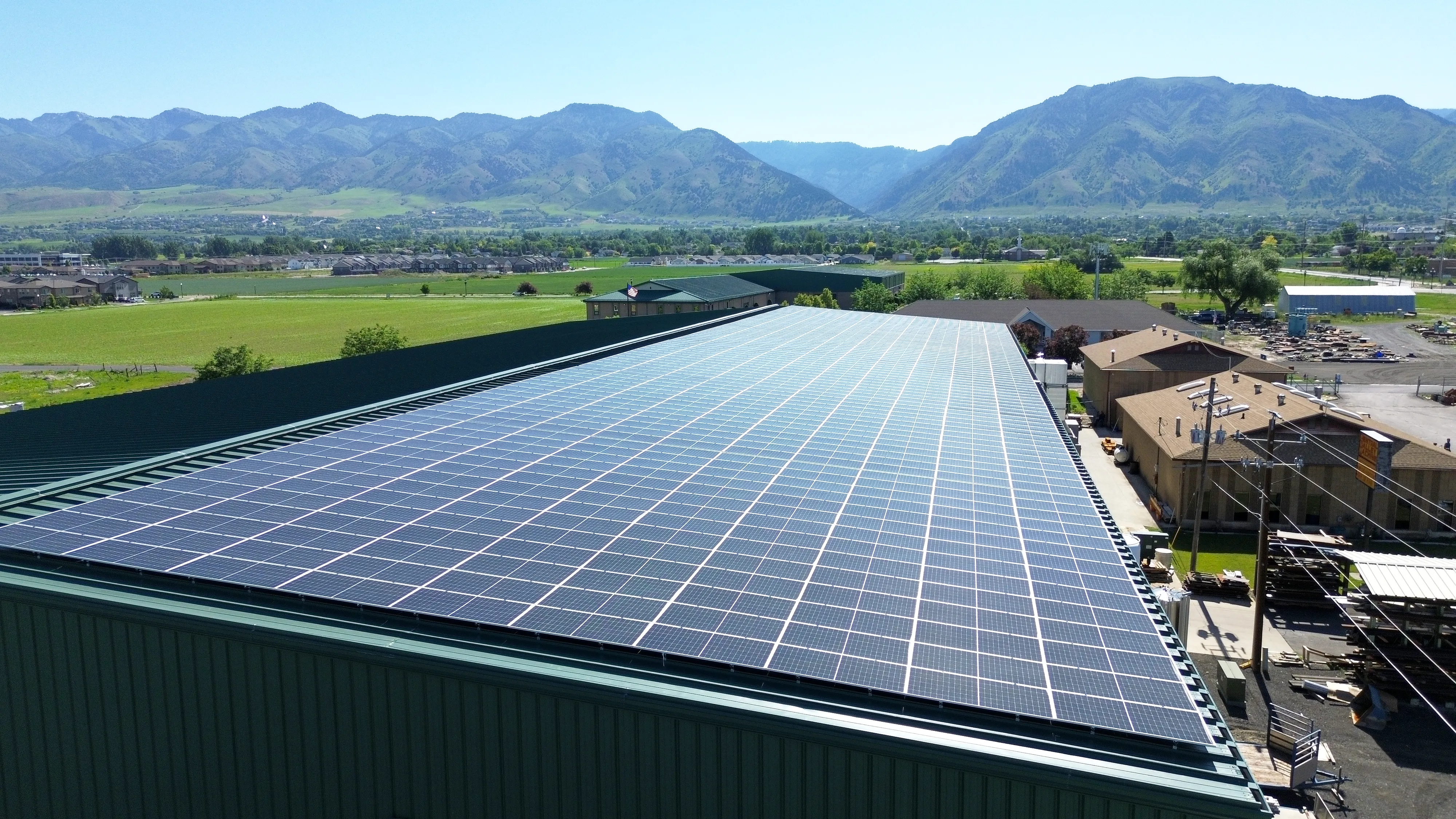 Commercial rooftop solar